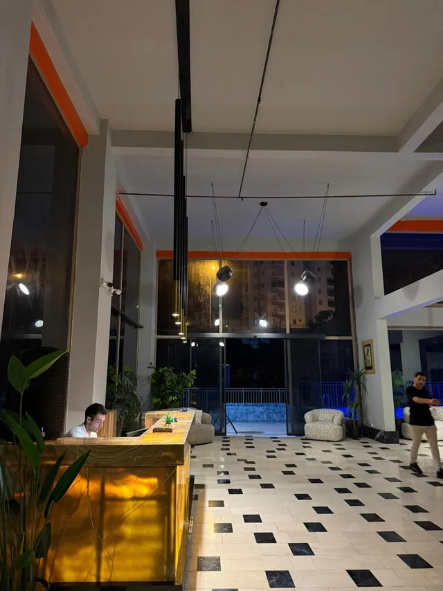Lobi & dining
